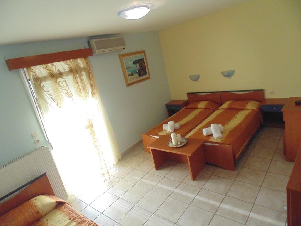 Hotel Europa Olympiakí Aktí Extérieur photo